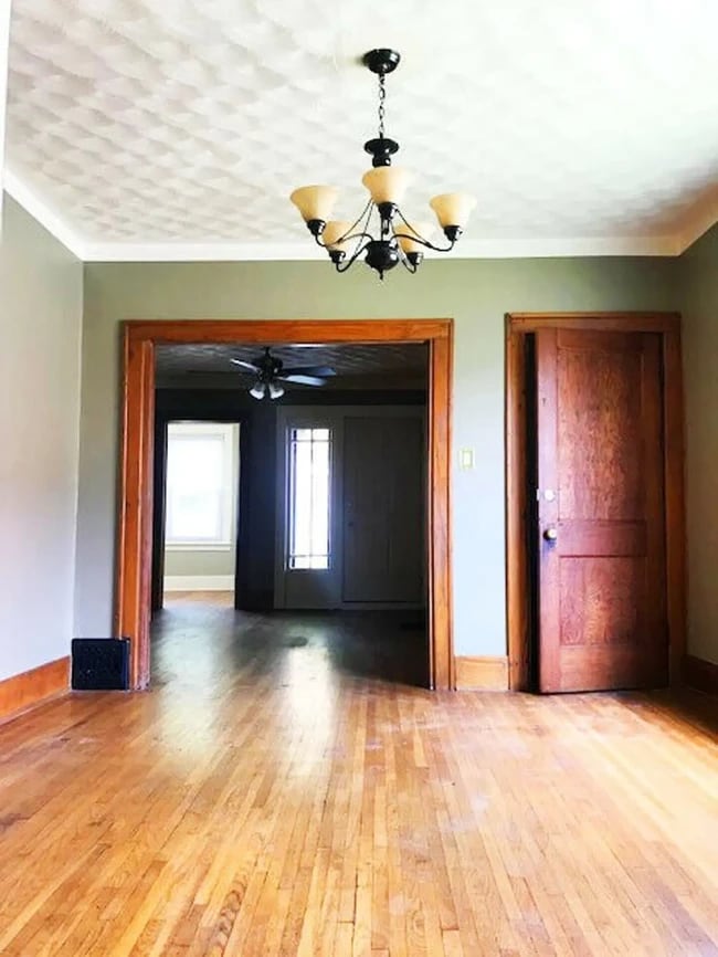 Photo - 597 Giles Blvd E Unit 597