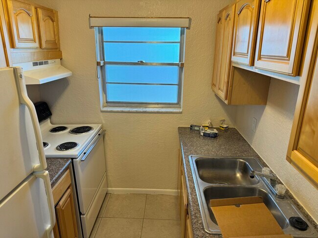 220 Croton Ave Unit 210