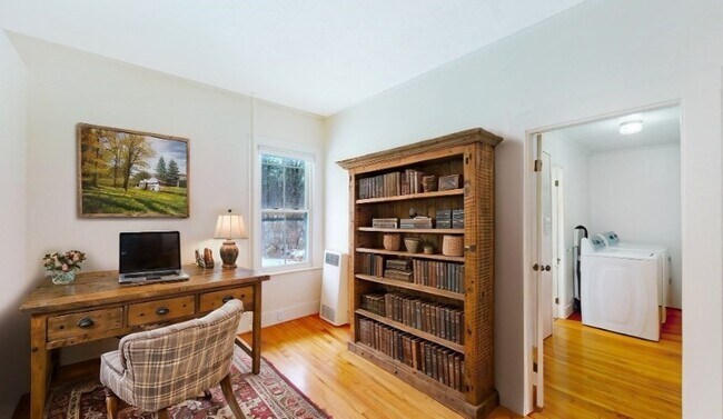 Photo - 186 Main St Unit 2