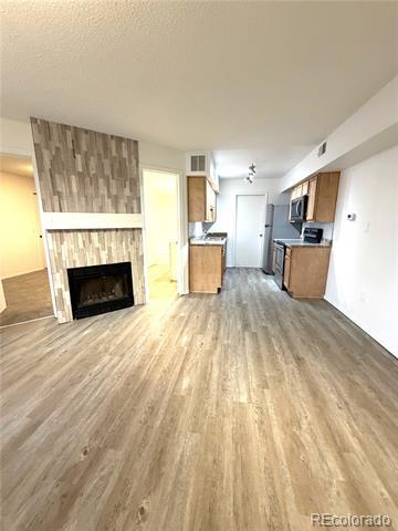 Building Photo - 1825 Kendall St Unit 215