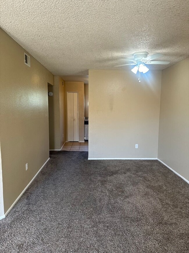 Photo - 2 BEDROOM UNIT IN CACTUS FLATS IN GLENDALE Unit 245