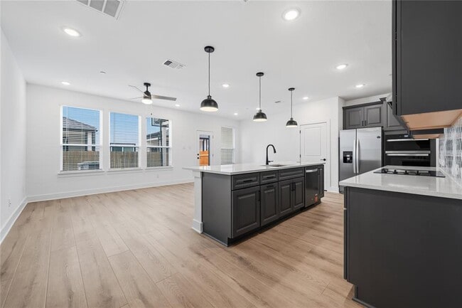 1955 Settlers Glen Dr