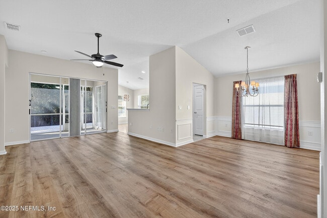 Photo - 9080 Sweet Tree Trail