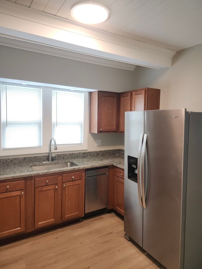 Photo - 228 H St