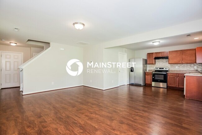Photo - 3 Bedroom Pet-Friendly Home in Gastonia, NC with Main Street Renewal
