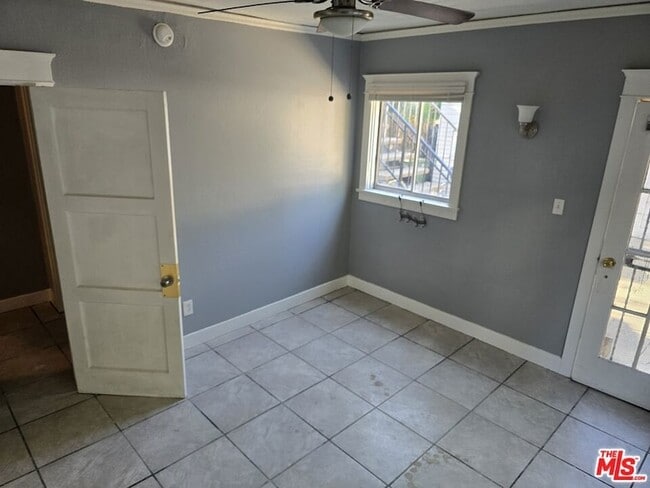 Photo - 4211 Halldale Ave