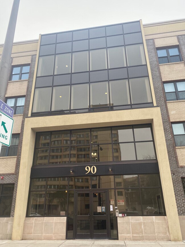 90 Clinton Ave Unidad 306