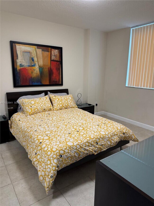 18800 NE 29th Ave Unit 1013