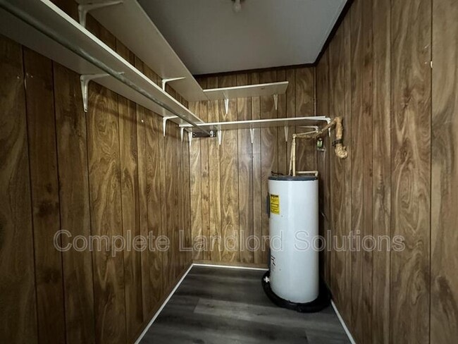 Photo - 6948 N 32nd St