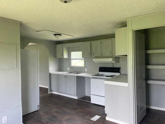 Photo - 3 BR 2 Bath 1,280 sq ft singlewide mobile ...