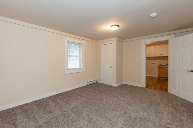 Photo - Edgerton Duplex 2 Unidad Apt A