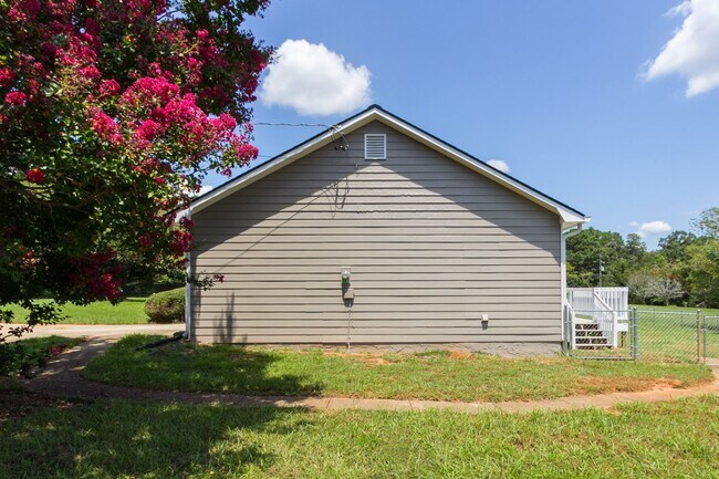 Photo - COMING SOON - 3 Bedroom 2 Bathroom Ranch in Newton County!