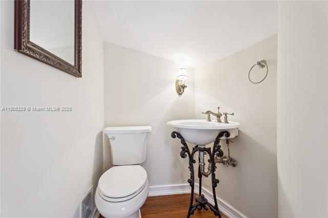 Photo - 1231 Ferdinand St