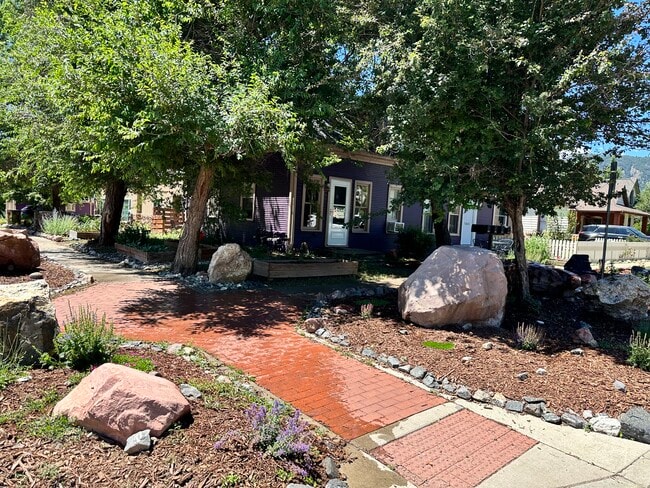 Building Photo - 1842 Spruce St