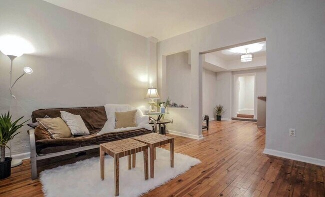 Photo - 4346 Cresson St