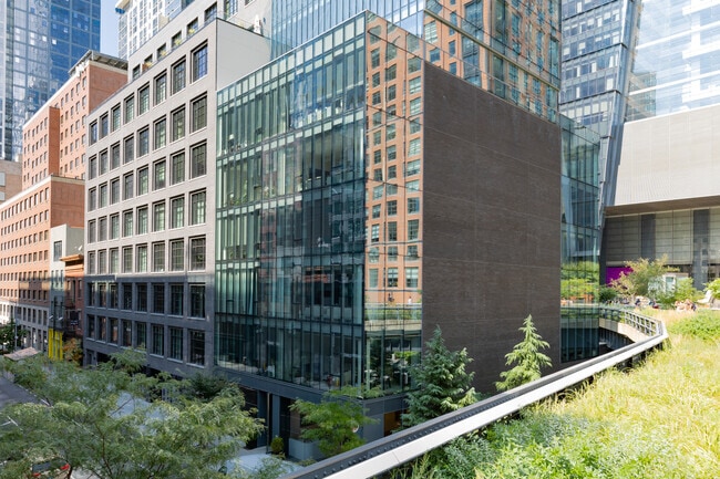 Photo - 515 W 29th St