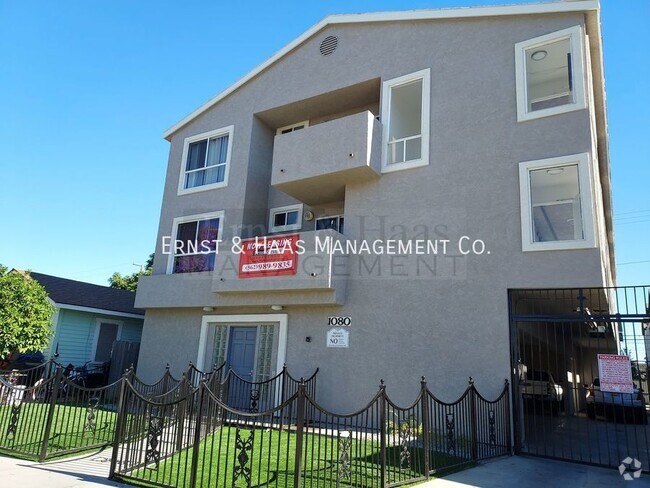 Building Photo - Lovely 2 Bedroom 2 Bath Condo Styled Apart... Unit #204