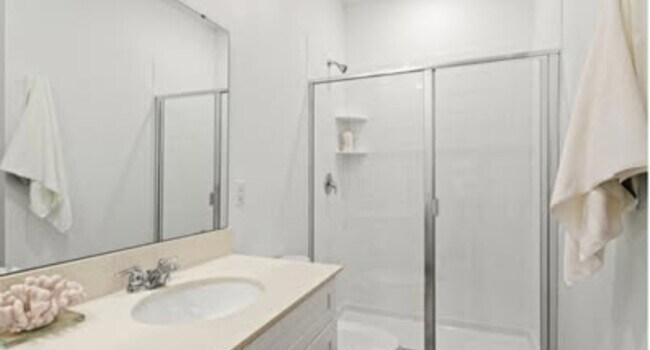 Photo - 4013 Redbridge Lp