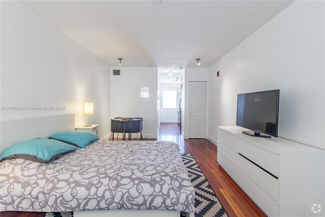 Building Photo - 1340 Drexel Ave Unit 403 Rental