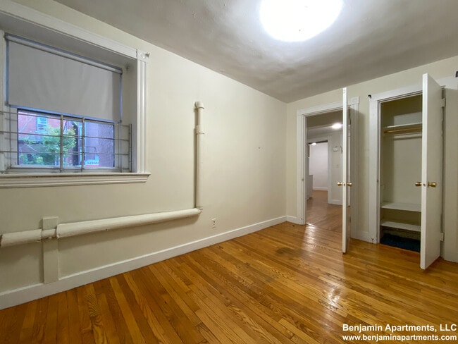 Photo - 1589 Beacon St Unit B