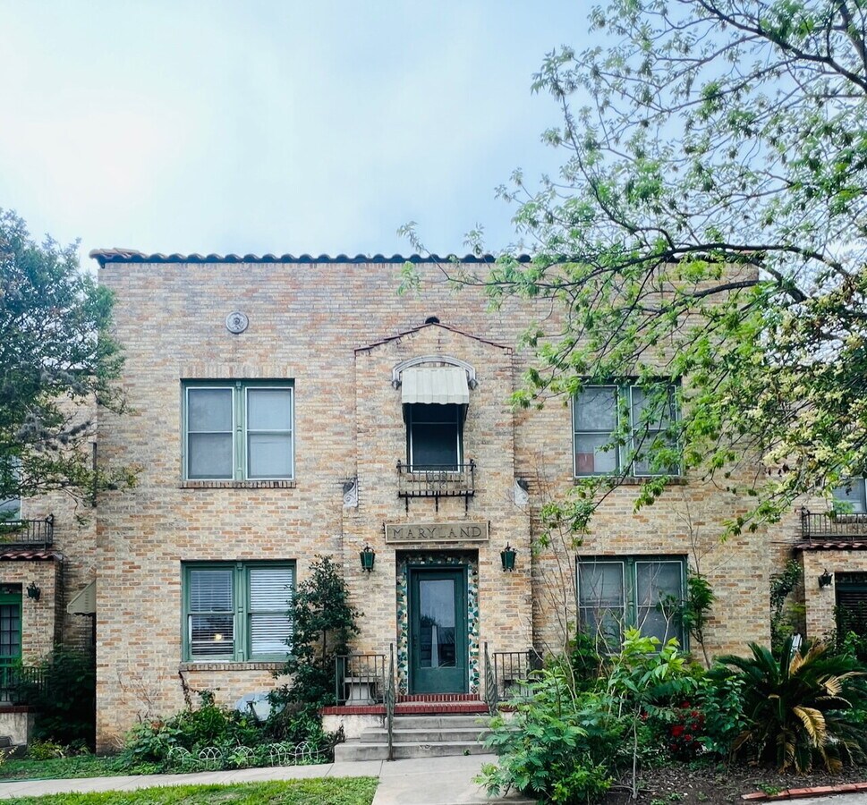 One Bed/One Bath with Historic Charm - One Bed/One Bath with Historic Charm Apartment Unit 11