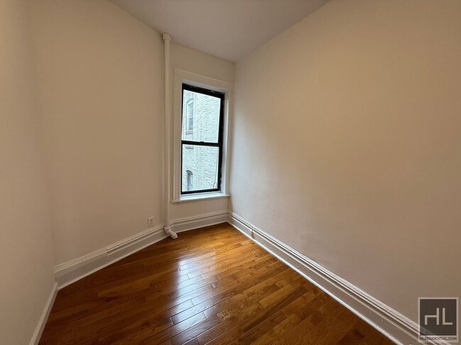 Photo - YORK AVENUE Unit 4C