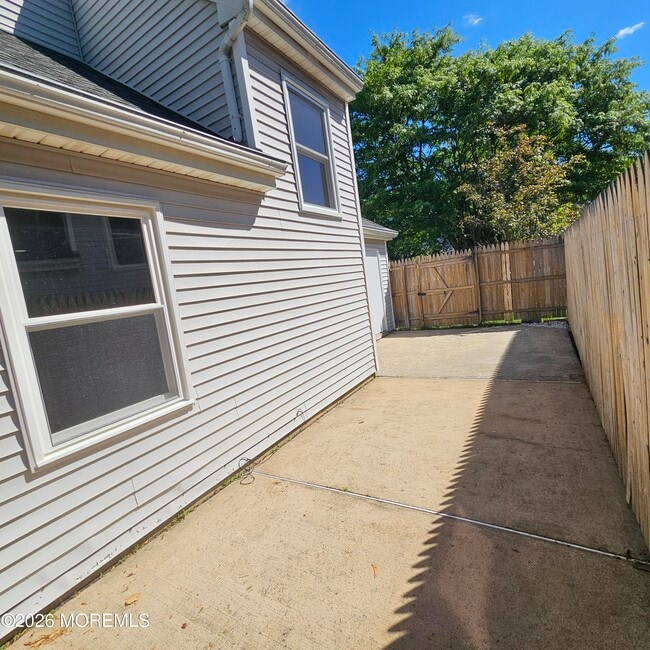 Photo - 3 Millay Ct