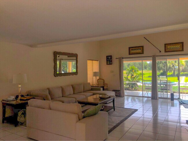 7702 Swiss Fairways Ave Unit SI ID1565891P