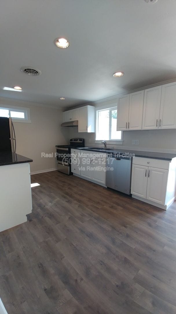 Photo - 1310 Birch Ave