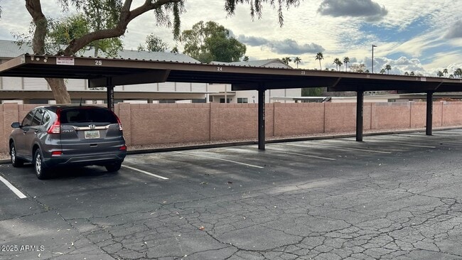 Photo - 1055 W 5th St