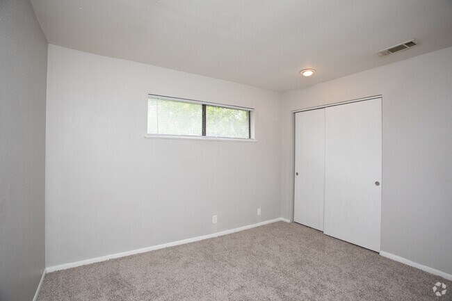 2BR, 2BA - 977SF Bedroom