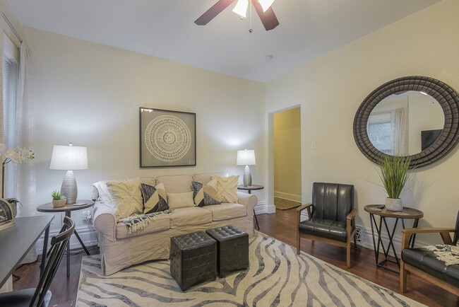 Photo - 1614 Jefferson St Rental