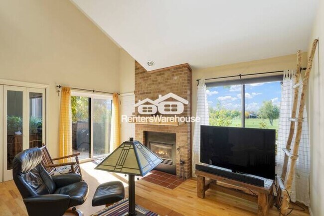 Photo - Stunning Golf Course and Sunset Views From This Fantastic Upscale Townhouse