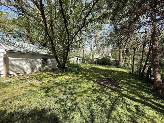 Photo - 716 S Broadview St