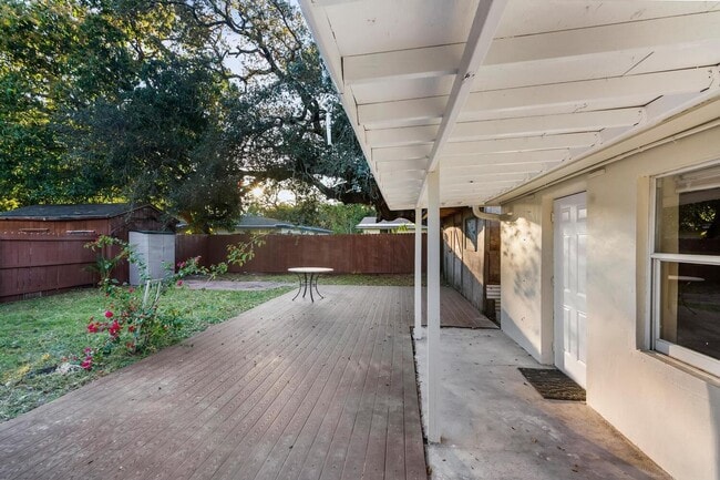 Photo - 5073 - YEAA SFH Unit 1/1