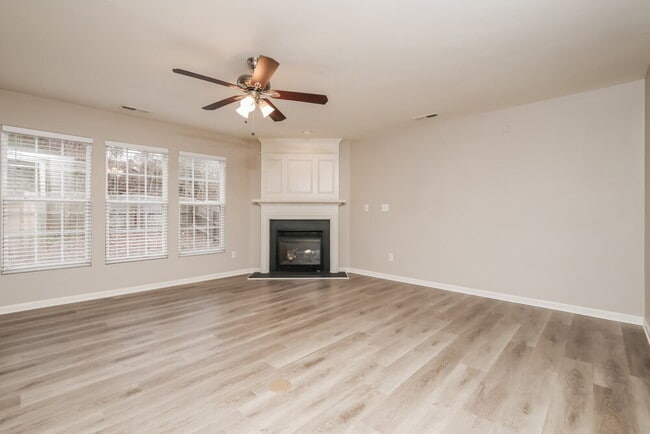 Photo - 2007 Gushing Dr