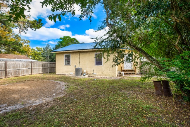 Photo - 12716 Gillespie Ave