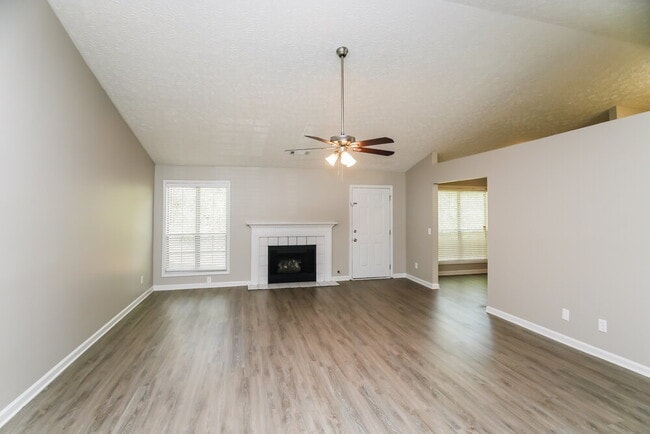 Photo - 3391 Lochness Ln