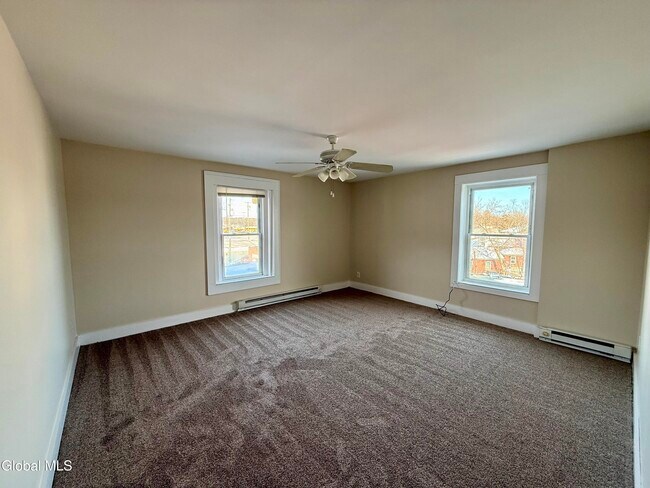 Photo - 751 Hudson Ave Unit 2