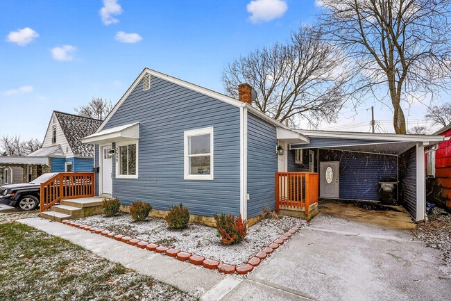 Photo - 2699 Pontiac St