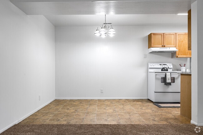 2BR, 1.25BA - 1,000SF - Dining Room