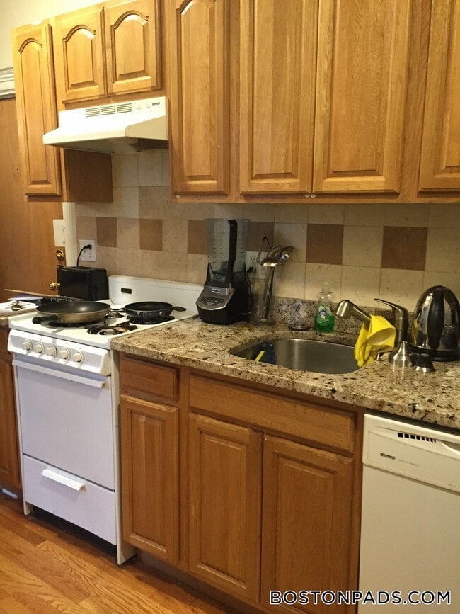 Photo - 171 Hemenway St Unit 19