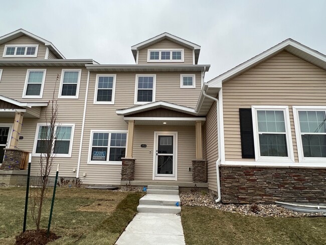 Building Photo - 1953 Warrior Ln