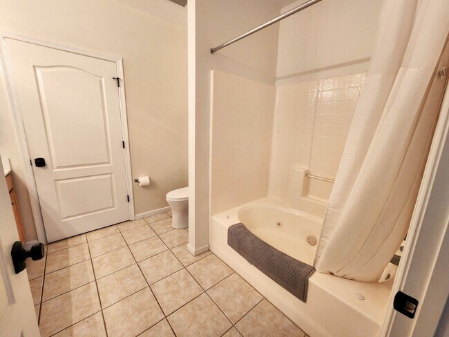 Photo - Call Rashida Clarke at 757-325-9880 for more information