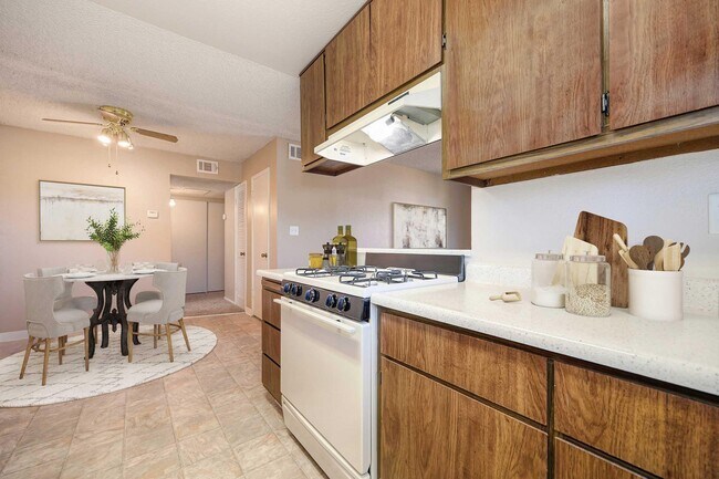 Brentwood Village Apartments