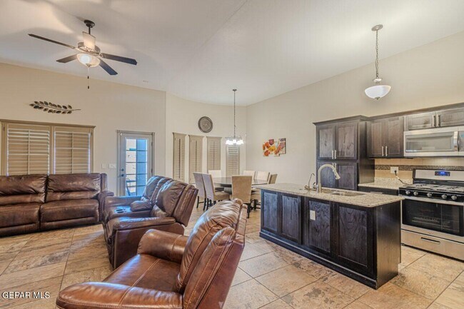 Photo - 13159 Wellington