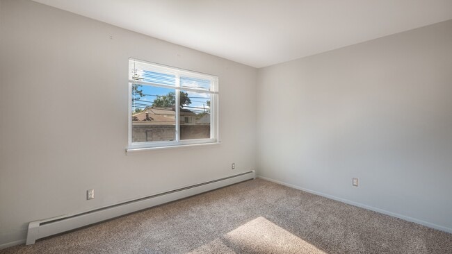 1BR - Bedroom