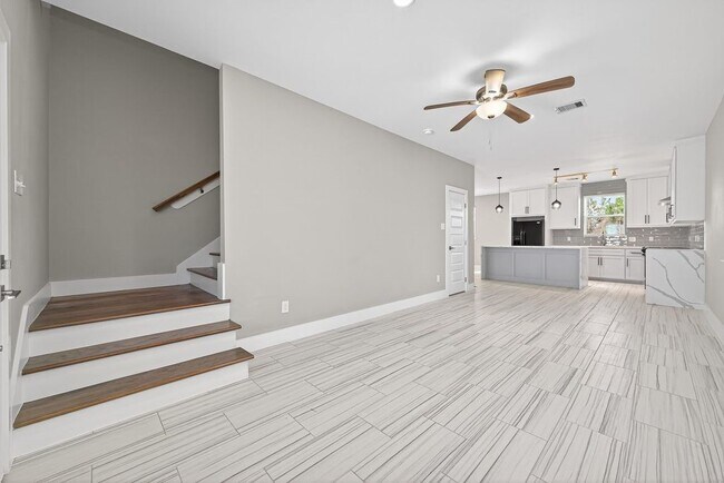 Building Photo - 2053 Rd 5707