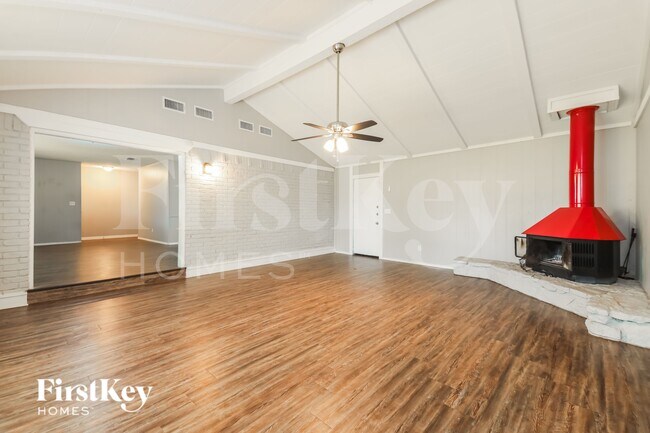 Photo - 2813 Silver Meadow Ln