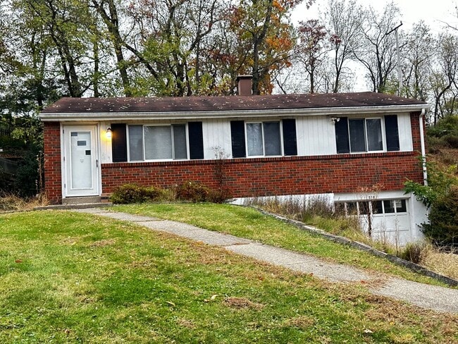 Photo - 3 Bed 1.5 Bath with an Additional Bedroom